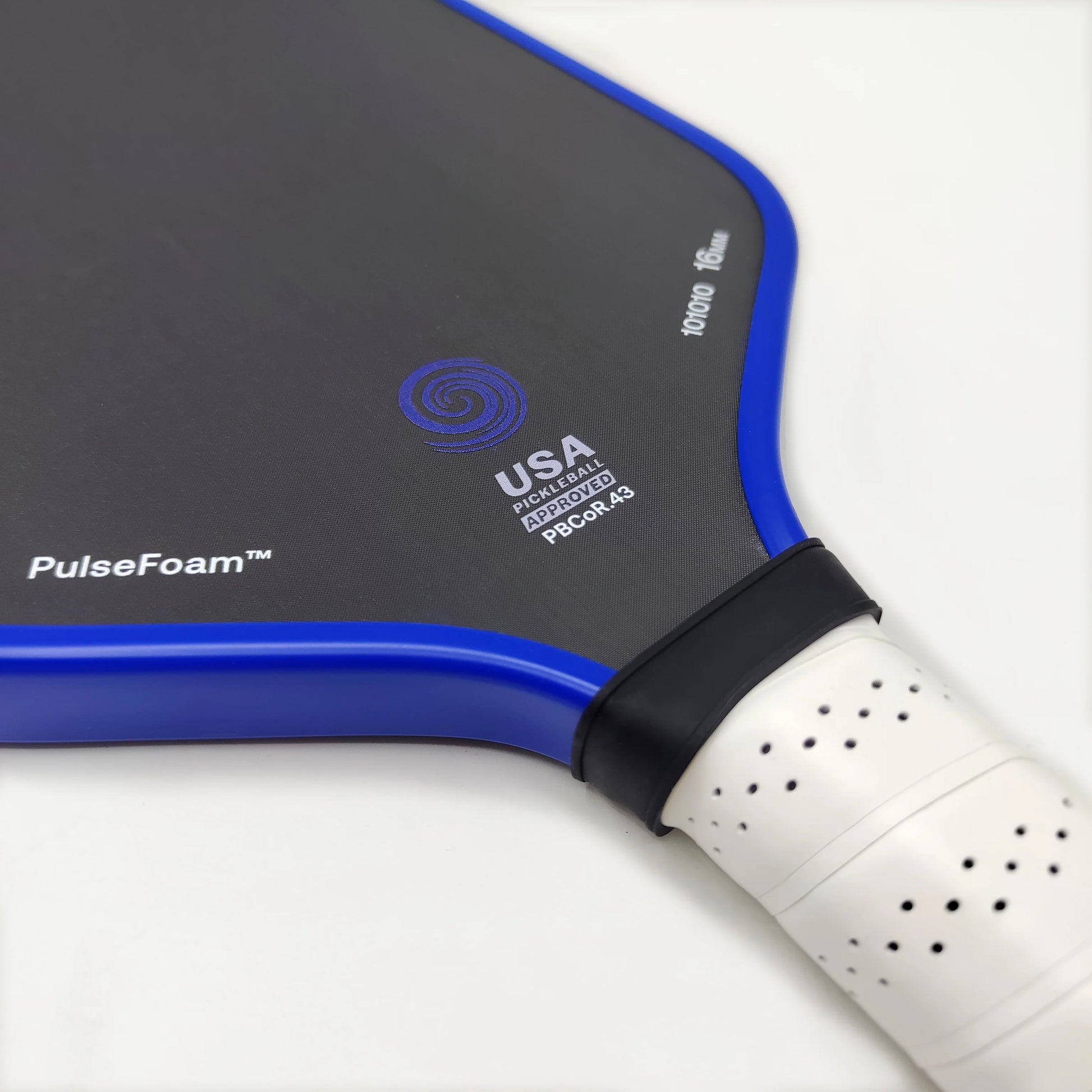 NEW AIREO Cyclone 16mm Pickleball Paddle